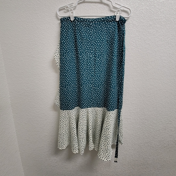 BCBGeneration Polka Dot Frill Wrap Skirt Size Medium - Picture 7 of 11